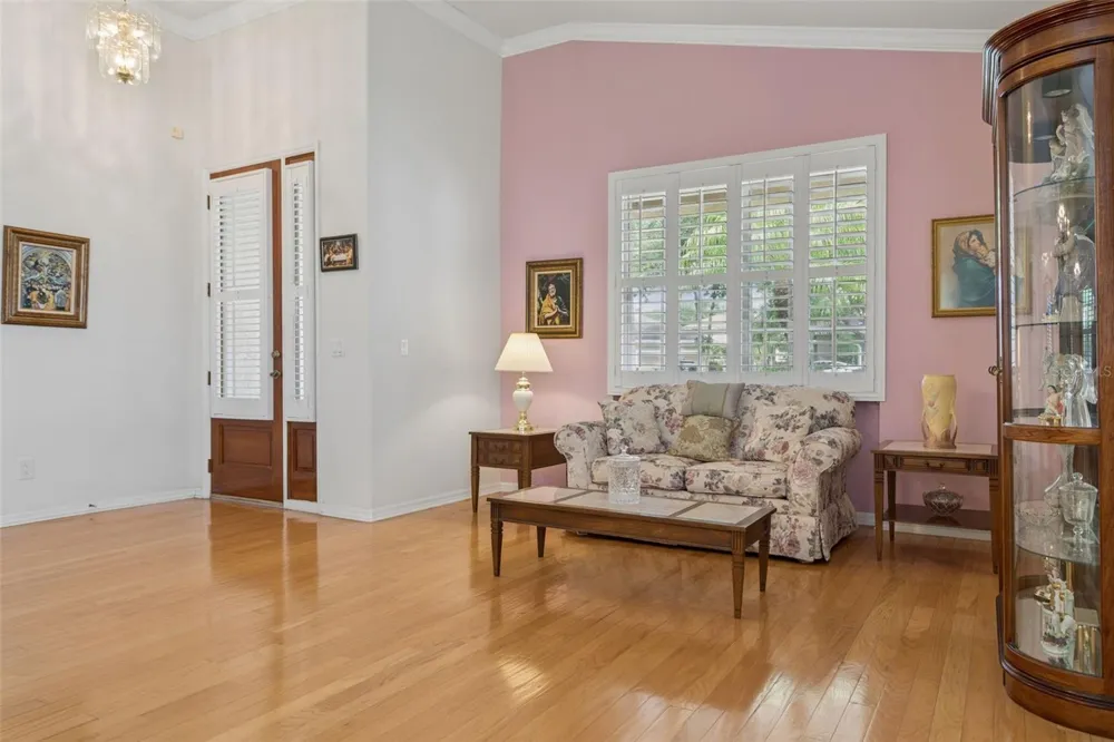 9703 HIDDEN COVE COURT Tampa, FL 33618