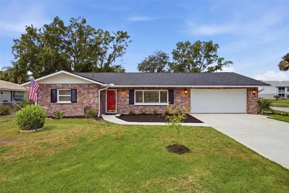 4745 TAMPA DOWNS Lutz, FL 33559