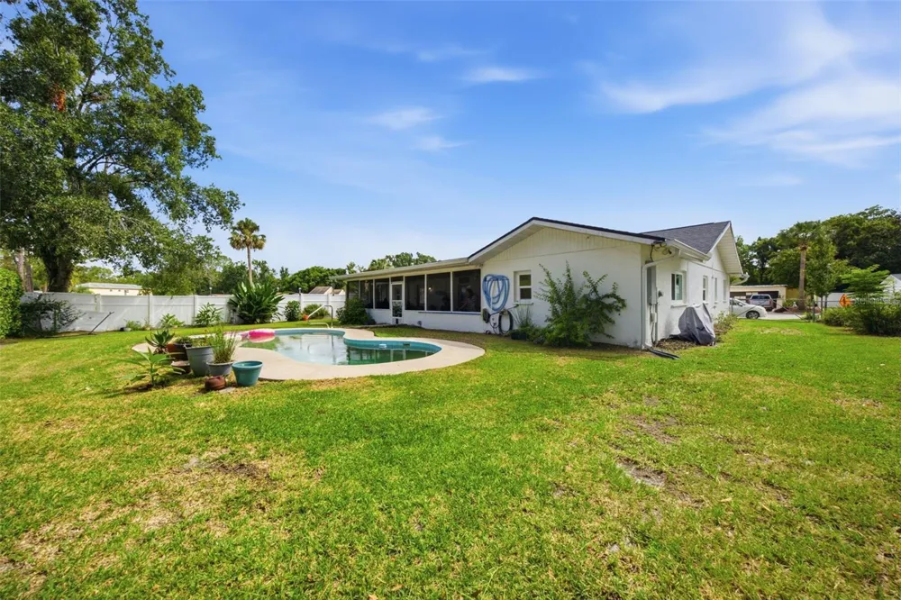 4745 TAMPA DOWNS Lutz, FL 33559