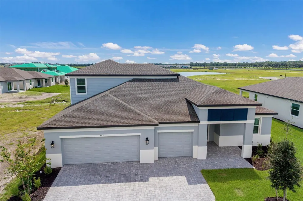 8924 DEEP HORIZON LOOP Parrish, FL 34219