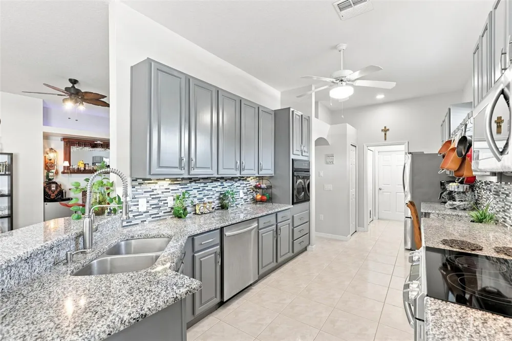 367 FOXHILL DRIVE Debary, FL 32713