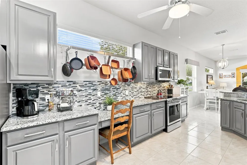 367 FOXHILL DRIVE Debary, FL 32713
