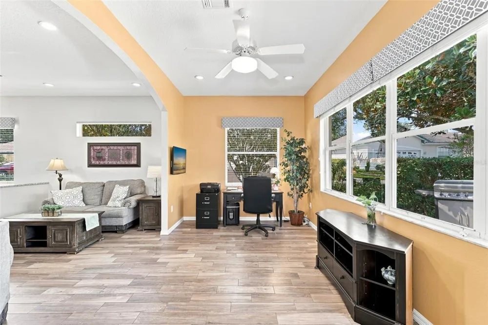 367 FOXHILL DRIVE Debary, FL 32713