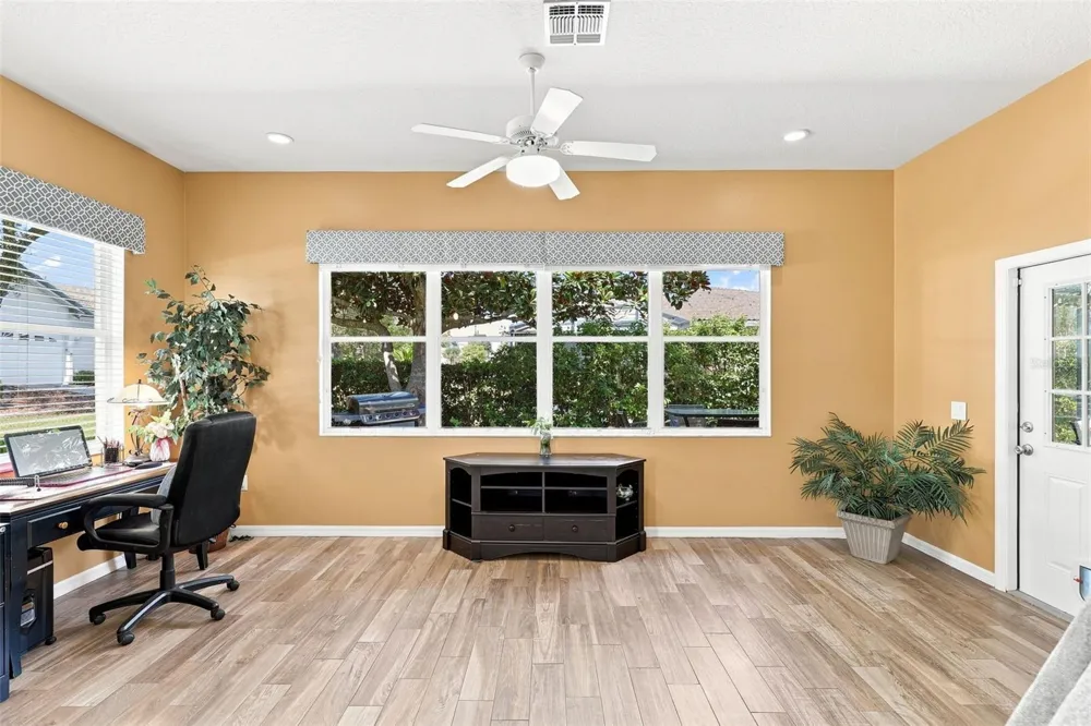 367 FOXHILL DRIVE Debary, FL 32713