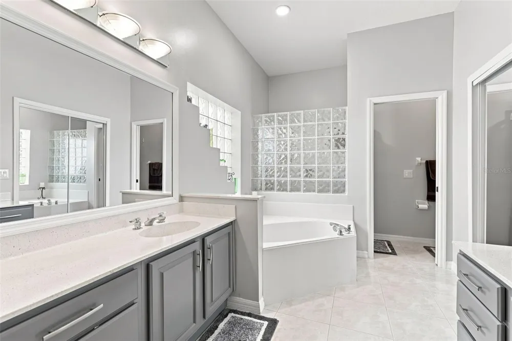 367 FOXHILL DRIVE Debary, FL 32713