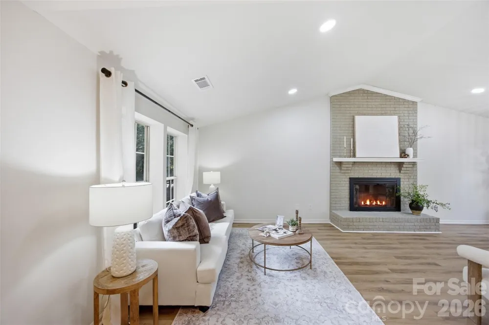 8056 Lawyers Road Charlotte, NC 28227