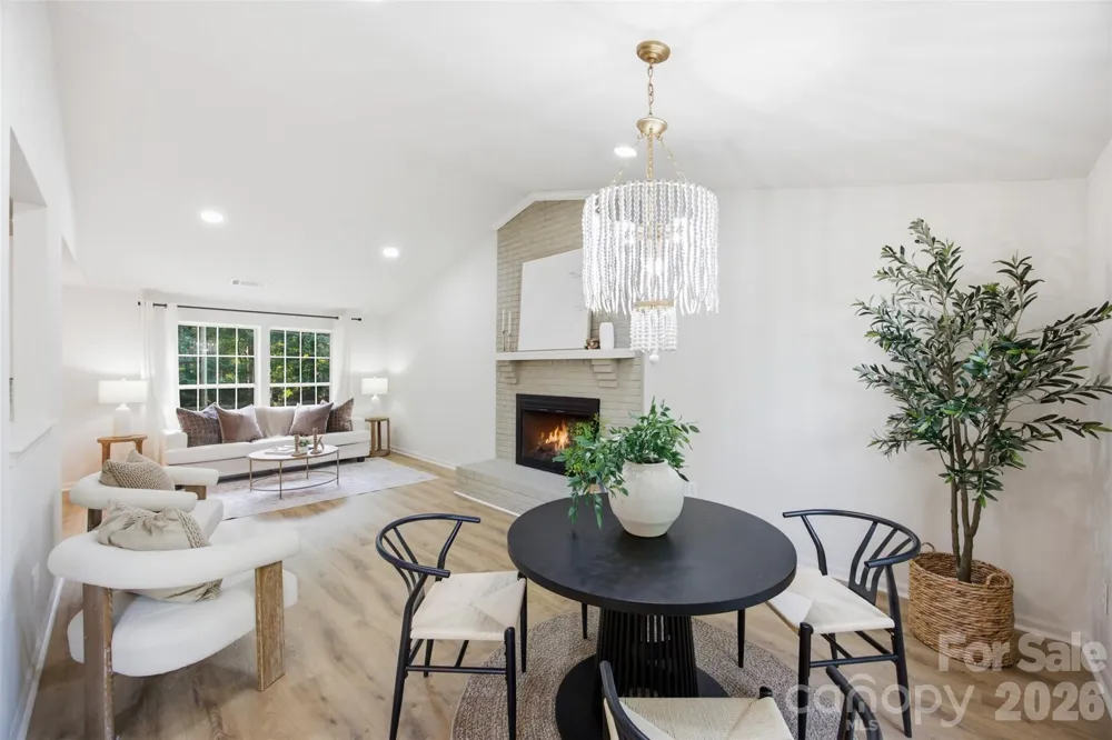 8056 Lawyers Road Charlotte, NC 28227