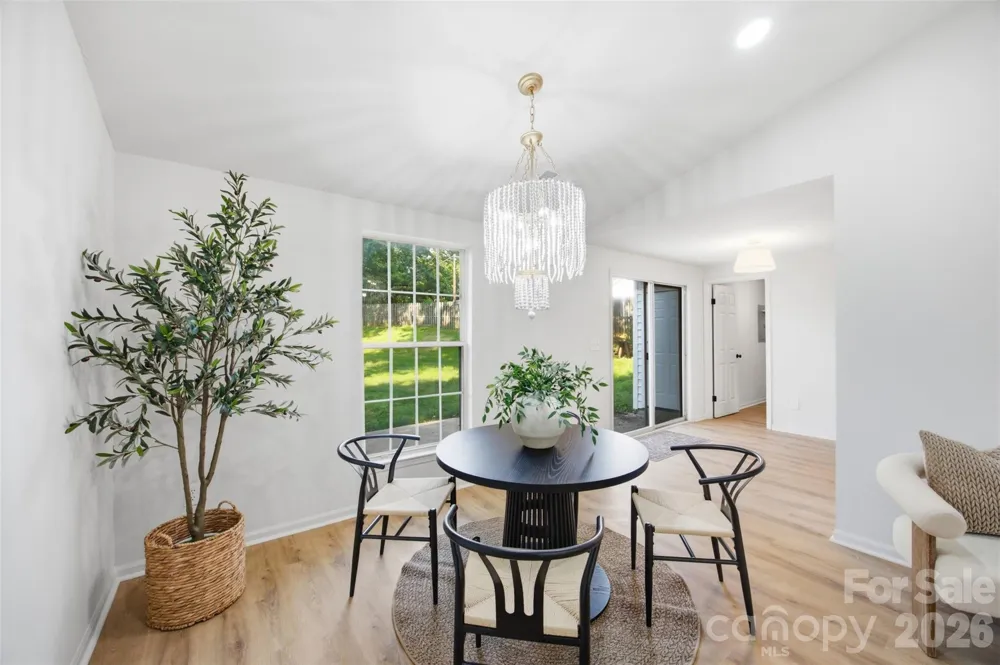8056 Lawyers Road Charlotte, NC 28227
