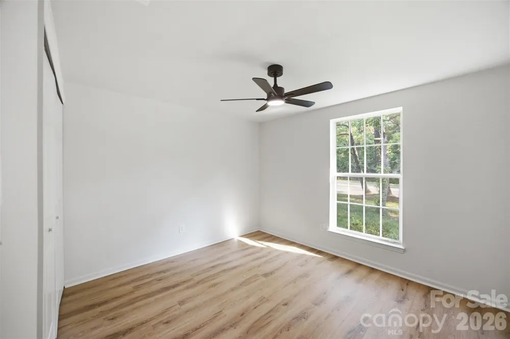 8056 Lawyers Road Charlotte, NC 28227