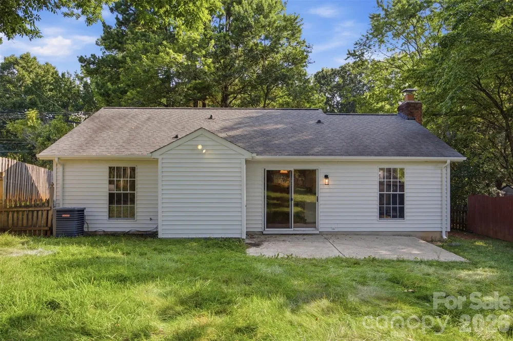 8056 Lawyers Road Charlotte, NC 28227