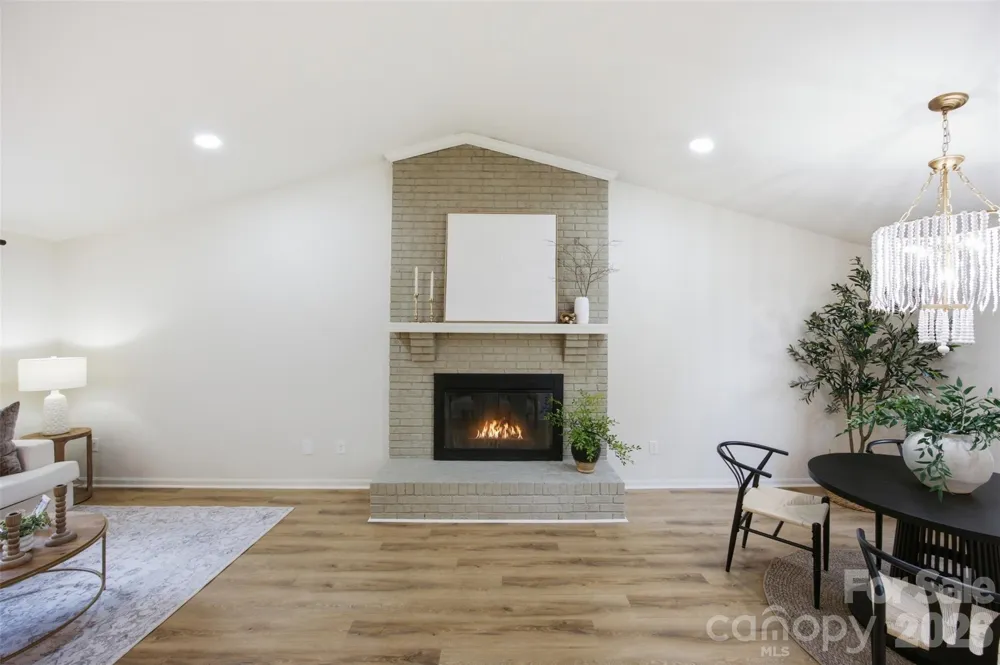 8056 Lawyers Road Charlotte, NC 28227