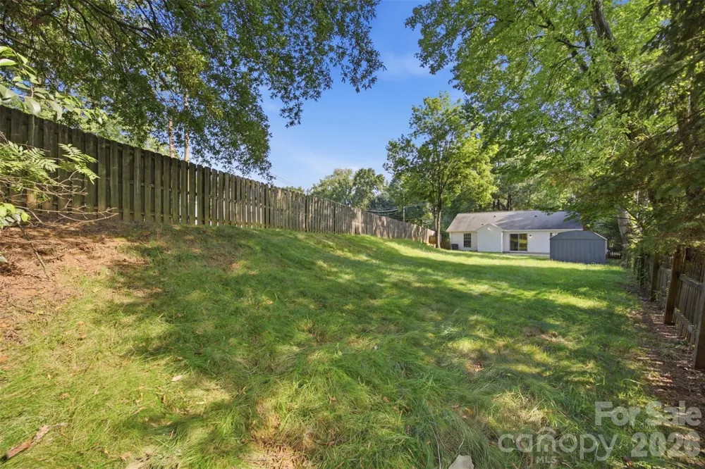 8056 Lawyers Road Charlotte, NC 28227