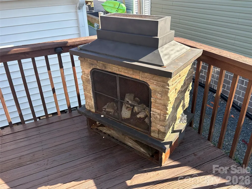 331 Mount View Lane New London, NC 28127