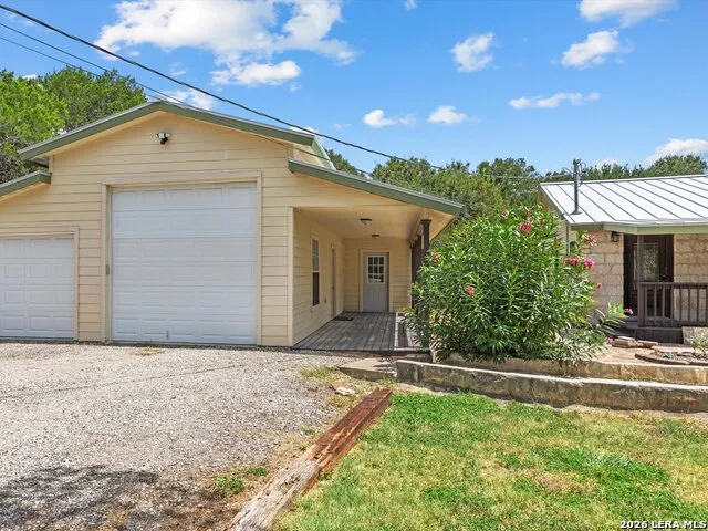 108 AMULET DR New Braunfels, TX 78132