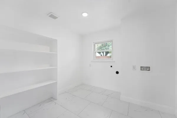 14011 Stardust Lane Farmers Branch, TX 75234