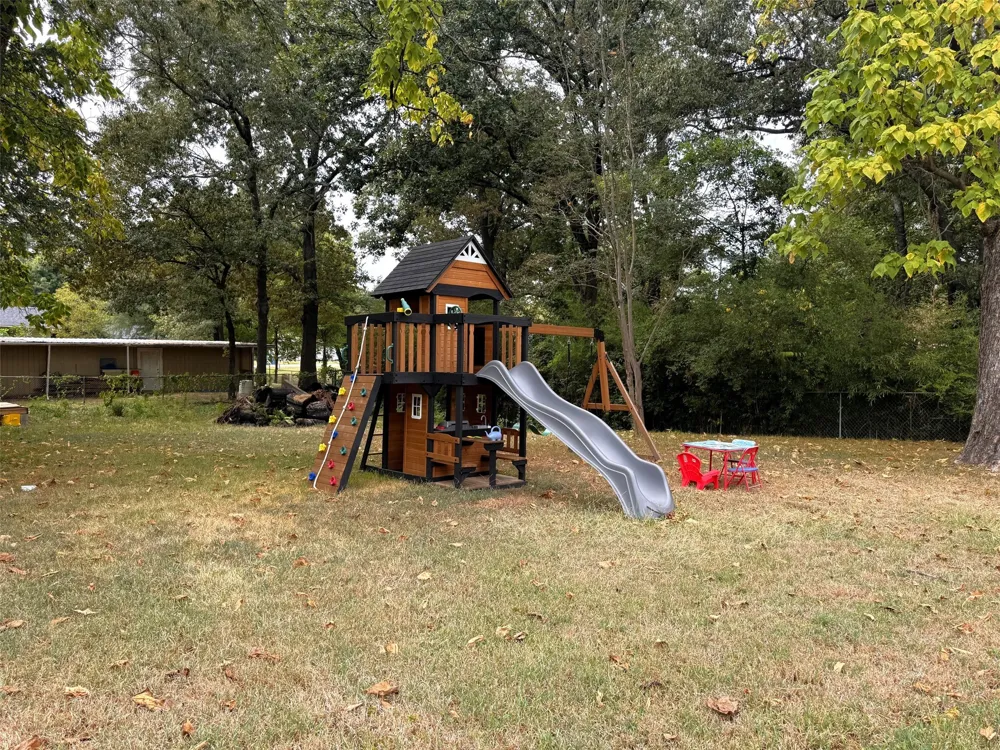 405 Margaret Dr. Mt Pleasant, TX 75455
