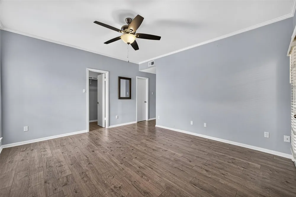 2001 Bering Drive #3D Houston, TX 77057