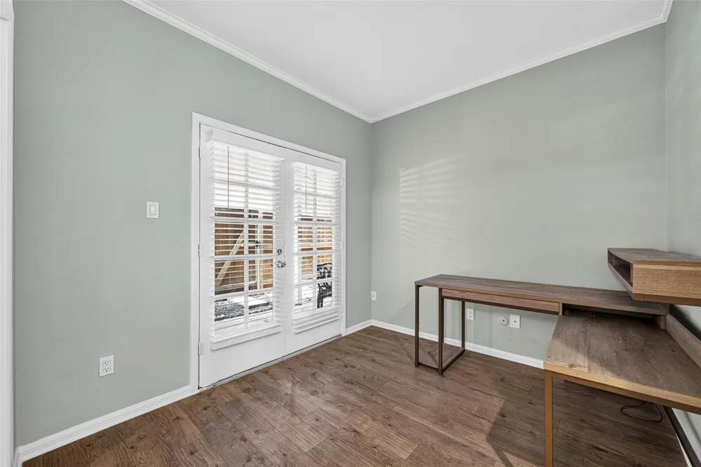 2001 Bering Drive #3D Houston, TX 77057
