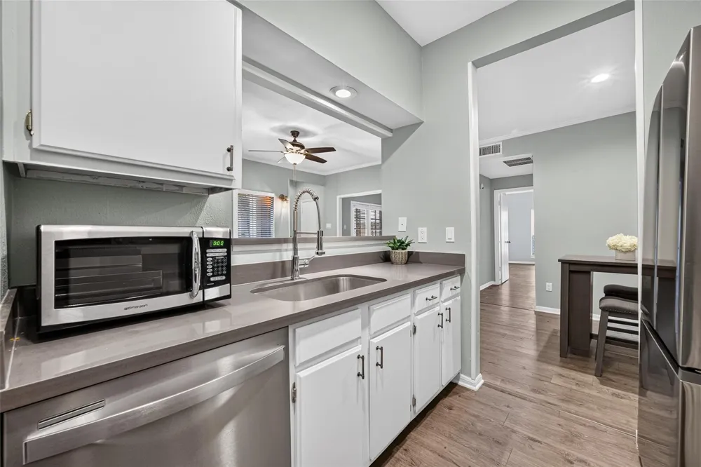 2001 Bering Drive #3D Houston, TX 77057