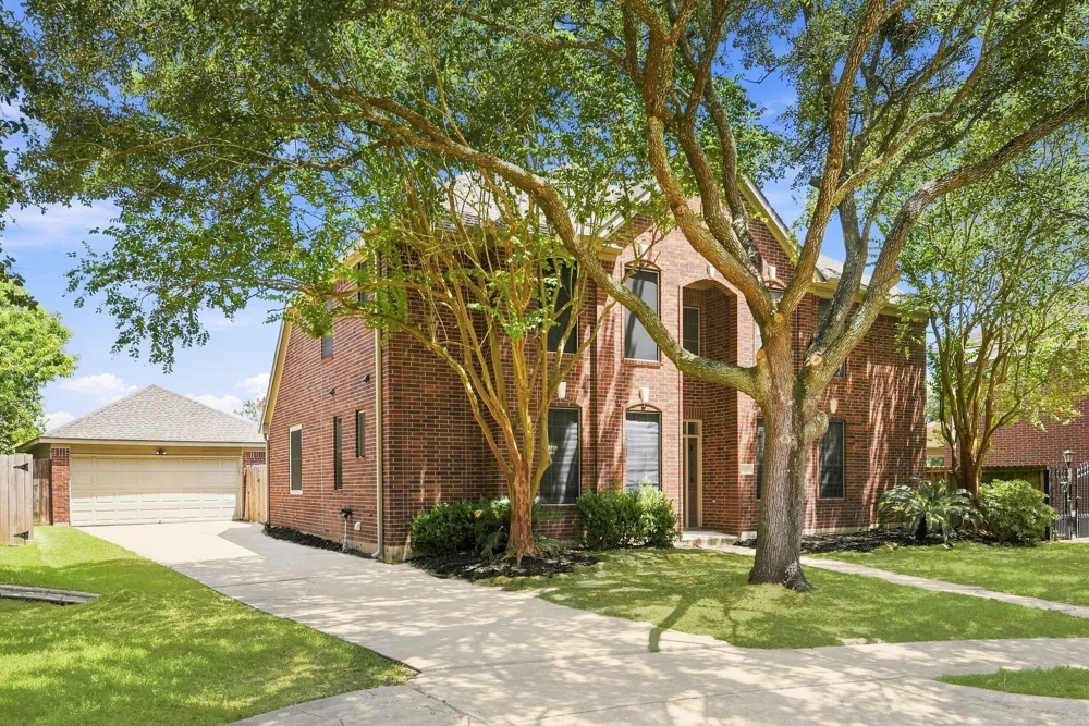13507 Willow Heights Court Houston, TX 77059