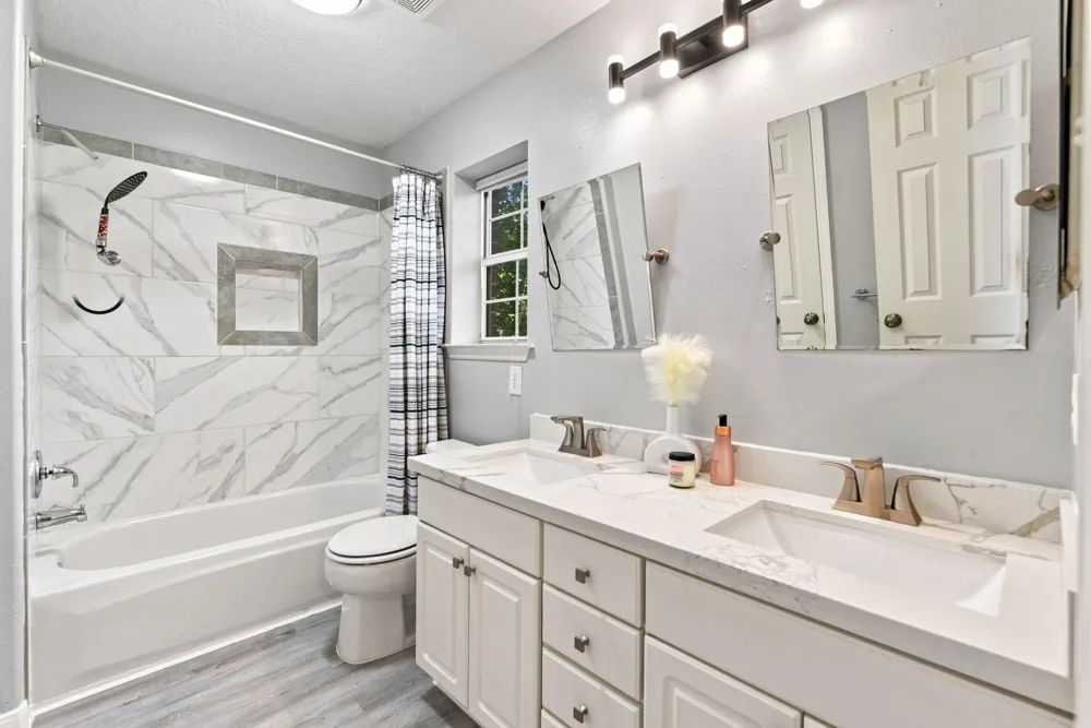 13507 Willow Heights Court Houston, TX 77059