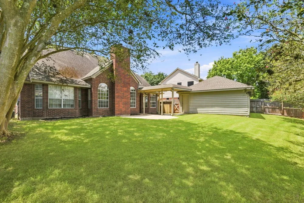 13507 Willow Heights Court Houston, TX 77059