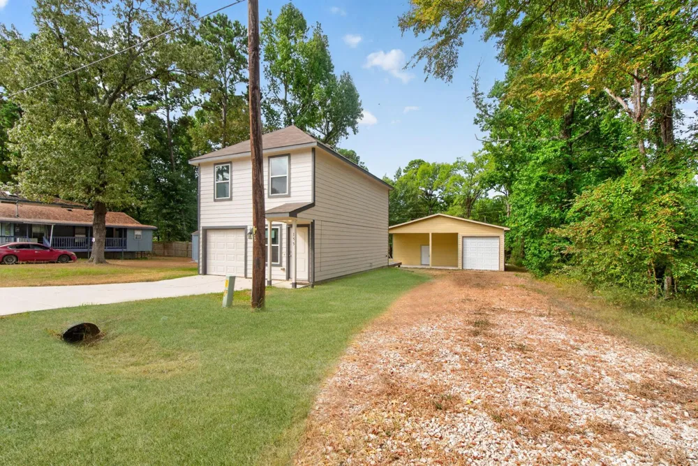 155 Cherry Tree Livingston, TX 77351
