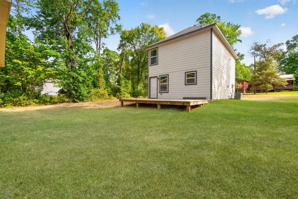 155 Cherry Tree Livingston, TX 77351