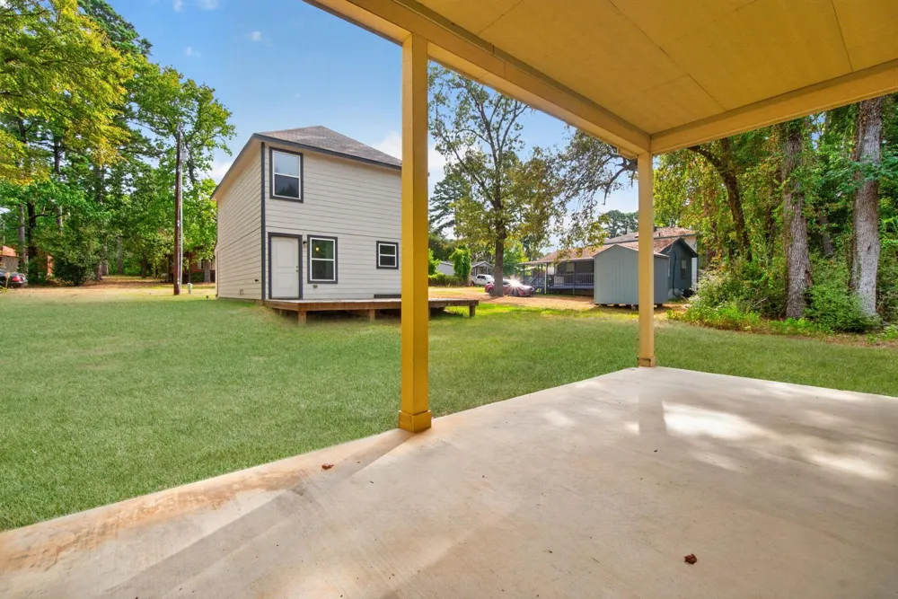 155 Cherry Tree Livingston, TX 77351