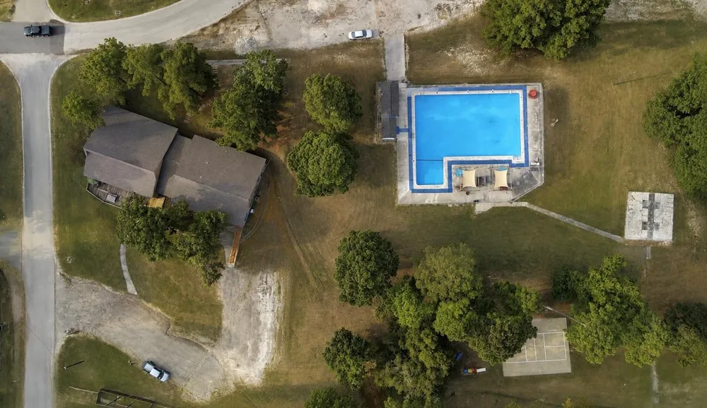 155 Cherry Tree Livingston, TX 77351