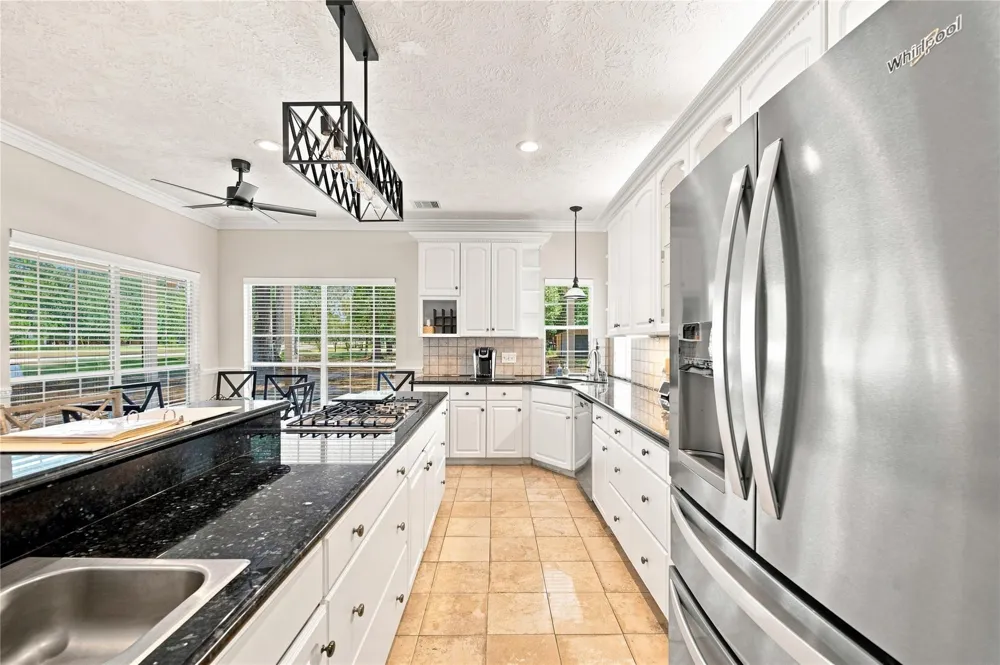 29019 Misty Oaks Drive Huffman, TX 77336