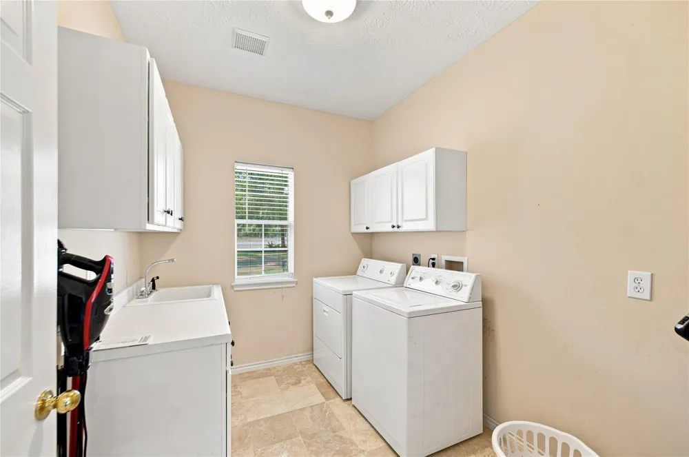29019 Misty Oaks Drive Huffman, TX 77336