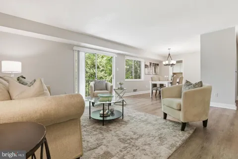 10636 MONTROSE AVENUE #2
