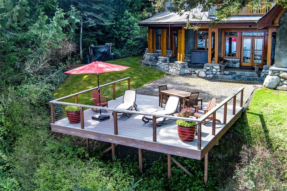 702 San Juan Drive San Juan Island, WA 98250
