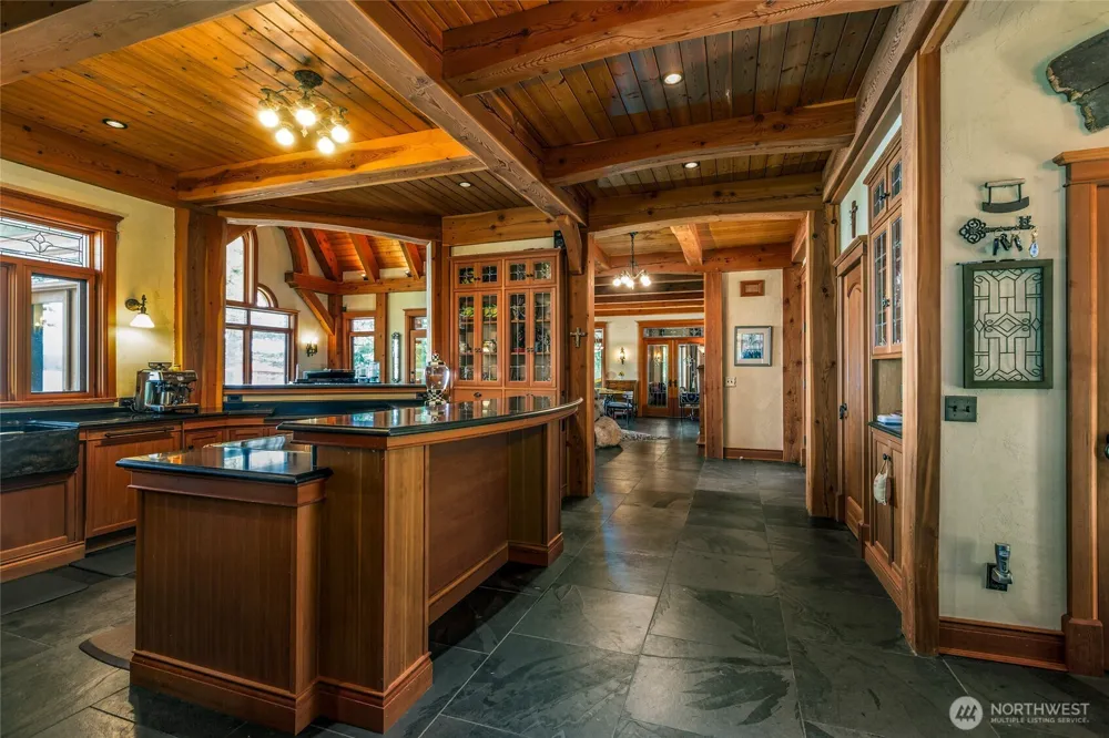 702 San Juan Drive San Juan Island, WA 98250