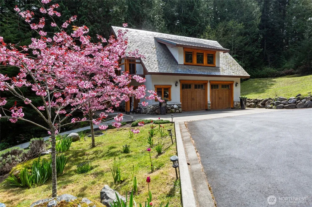 702 San Juan Drive San Juan Island, WA 98250