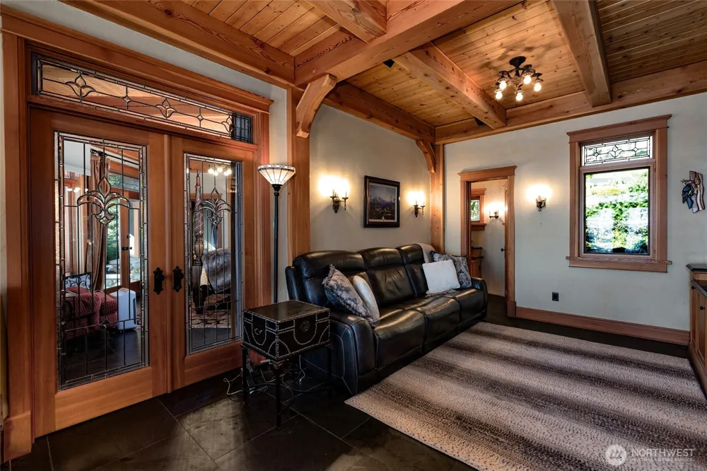 702 San Juan Drive San Juan Island, WA 98250