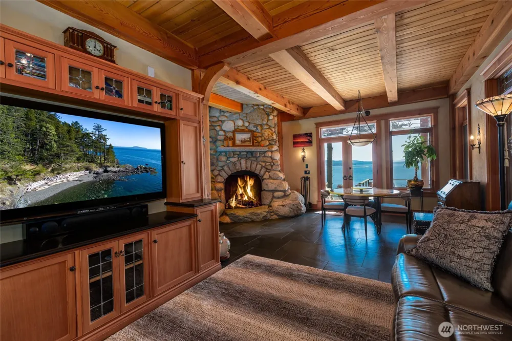 702 San Juan Drive San Juan Island, WA 98250