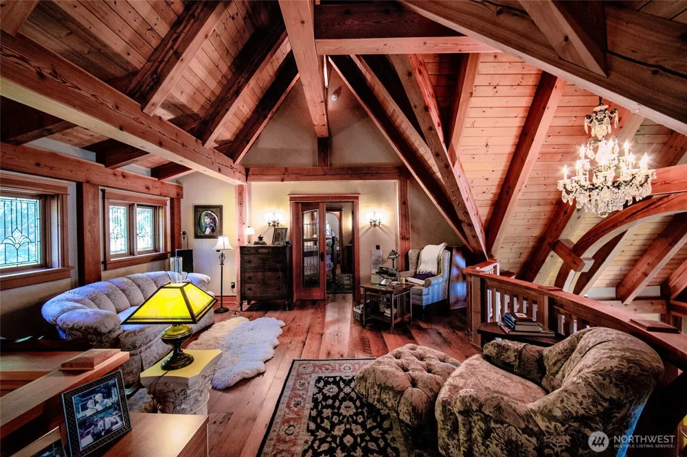 702 San Juan Drive San Juan Island, WA 98250