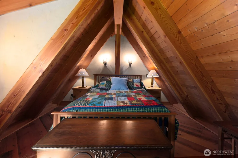 702 San Juan Drive San Juan Island, WA 98250