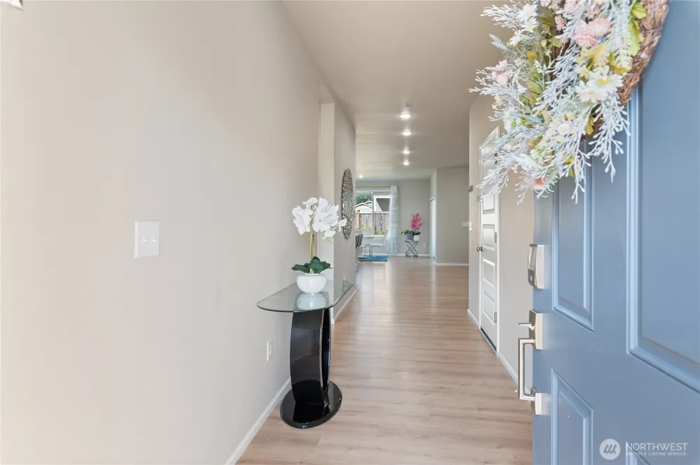 1175 Panoramic Loop Bremerton, WA 98312