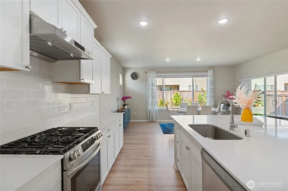 1175 Panoramic Loop Bremerton, WA 98312