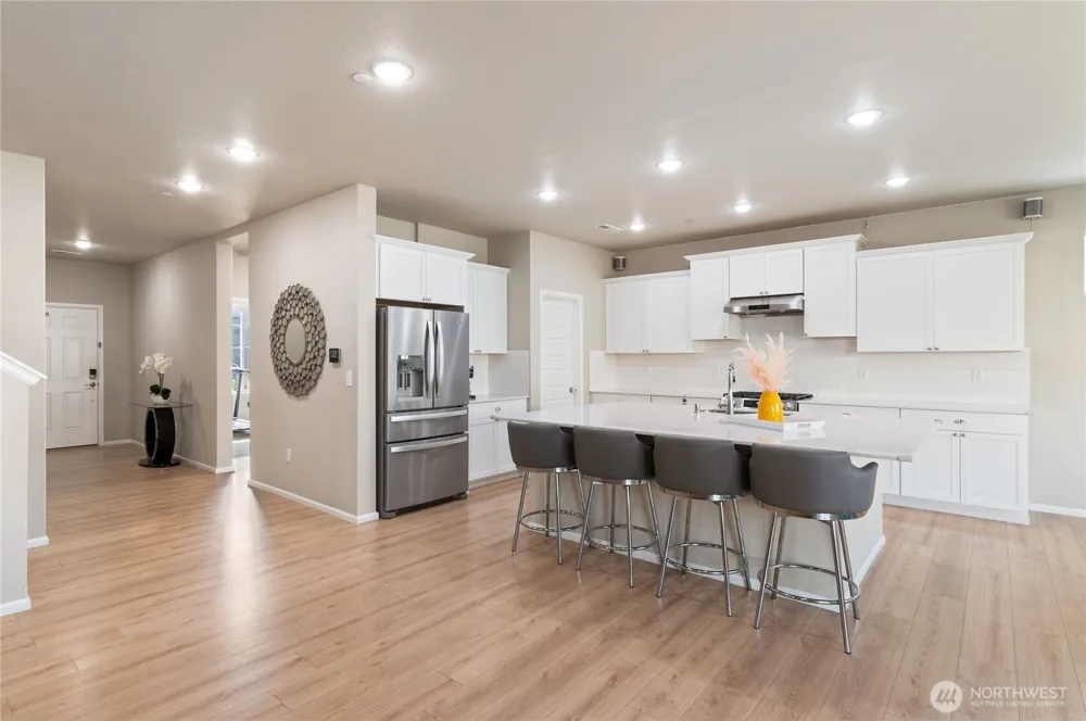 1175 Panoramic Loop Bremerton, WA 98312