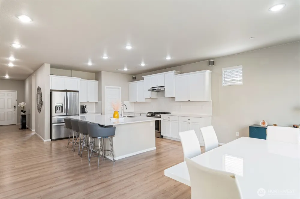 1175 Panoramic Loop Bremerton, WA 98312