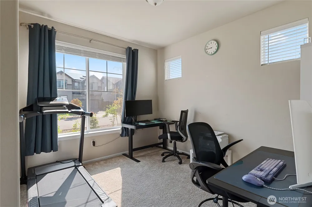 1175 Panoramic Loop Bremerton, WA 98312