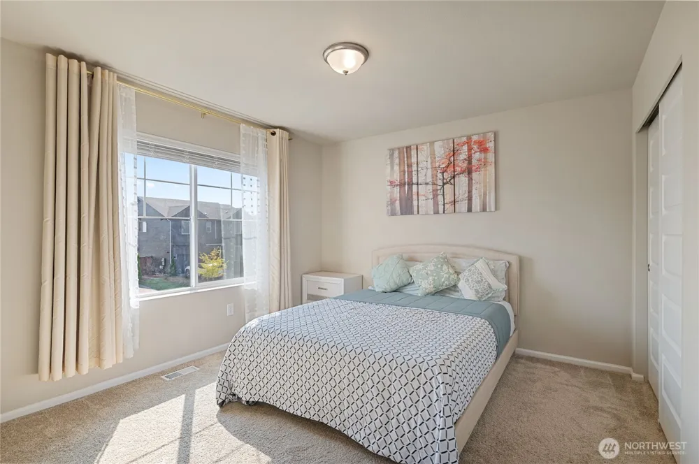 1175 Panoramic Loop Bremerton, WA 98312