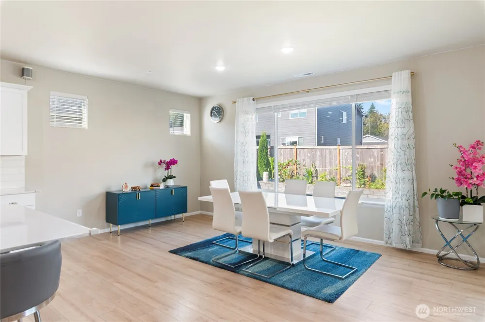 1175 Panoramic Loop Bremerton, WA 98312
