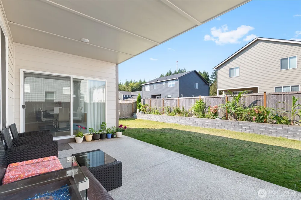 1175 Panoramic Loop Bremerton, WA 98312
