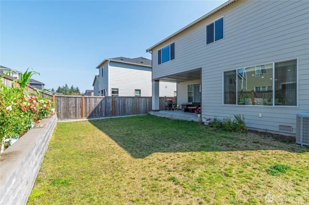 1175 Panoramic Loop Bremerton, WA 98312