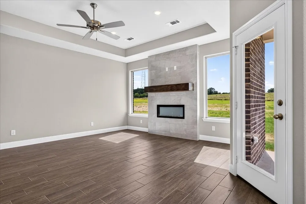 4045 Westfork Way Springtown, TX 76082